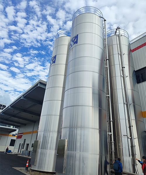 Niasi Silos za zunanje skladiščenje plastičnih surovin